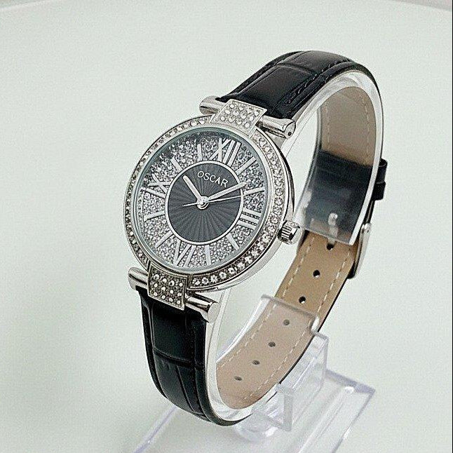 Round Dial Women's Watch