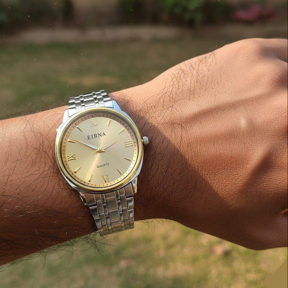Round Champagne Dial Men's Watch