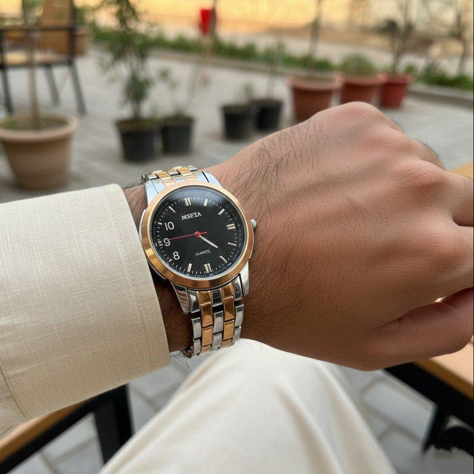 Round Black Dial Men's Watch