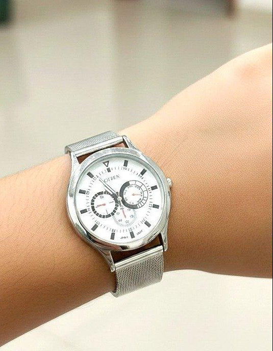 Round Lining Dial Women's Watch