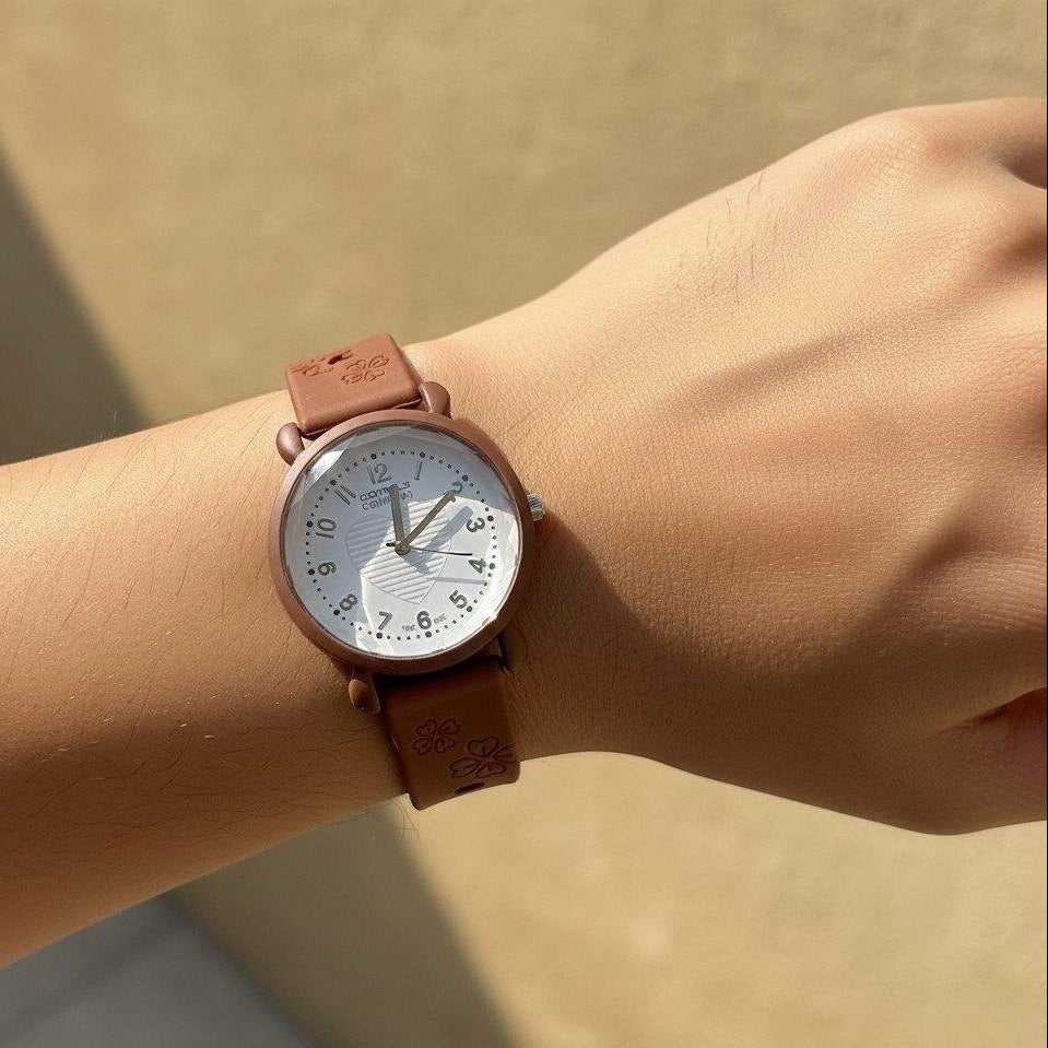 WHL Heart Rubber Strap Women's Watch