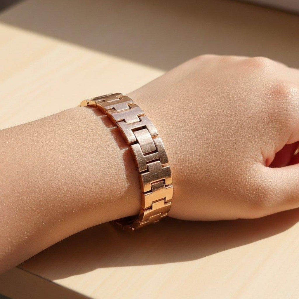 WHL Round Pink Stone Bracelet Women's Watch