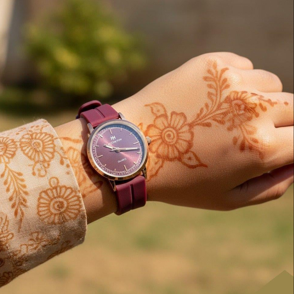 WHL Round Magnetic Rubber Strap Women's Watch