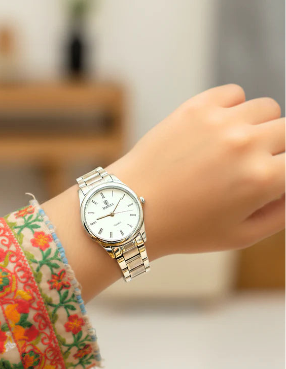 Round Dial Women's Watch